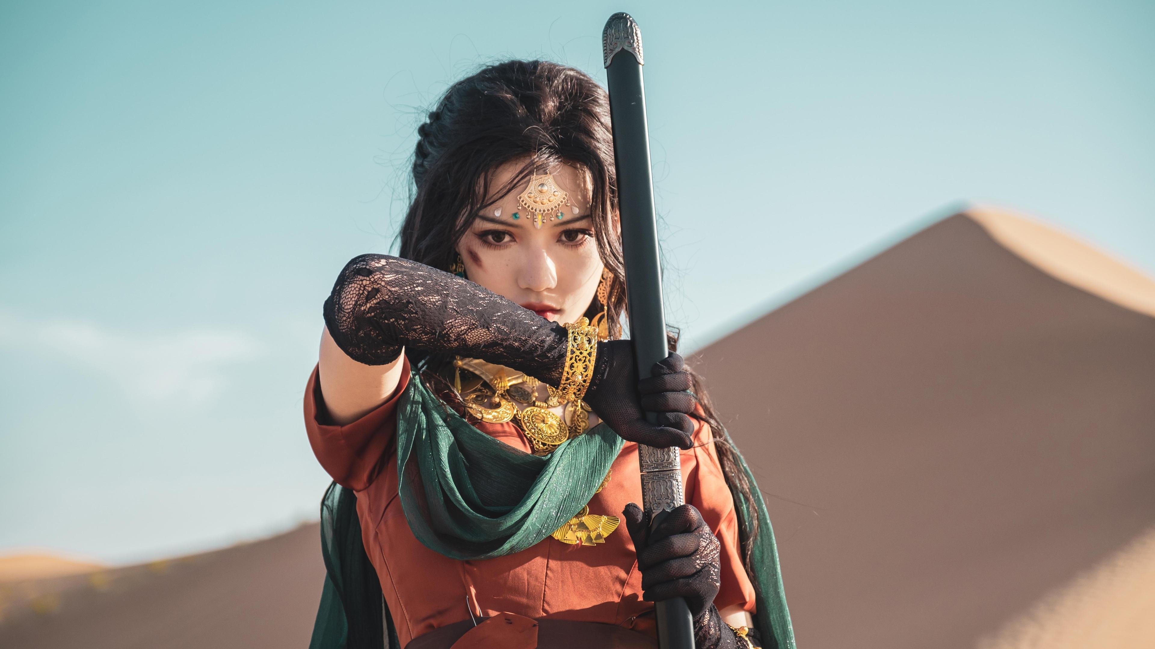 开云中国-利物浦高压逼抢实体阵容，逆转胜局，官方_利物浦压哨连签两大中卫 白菜价补强