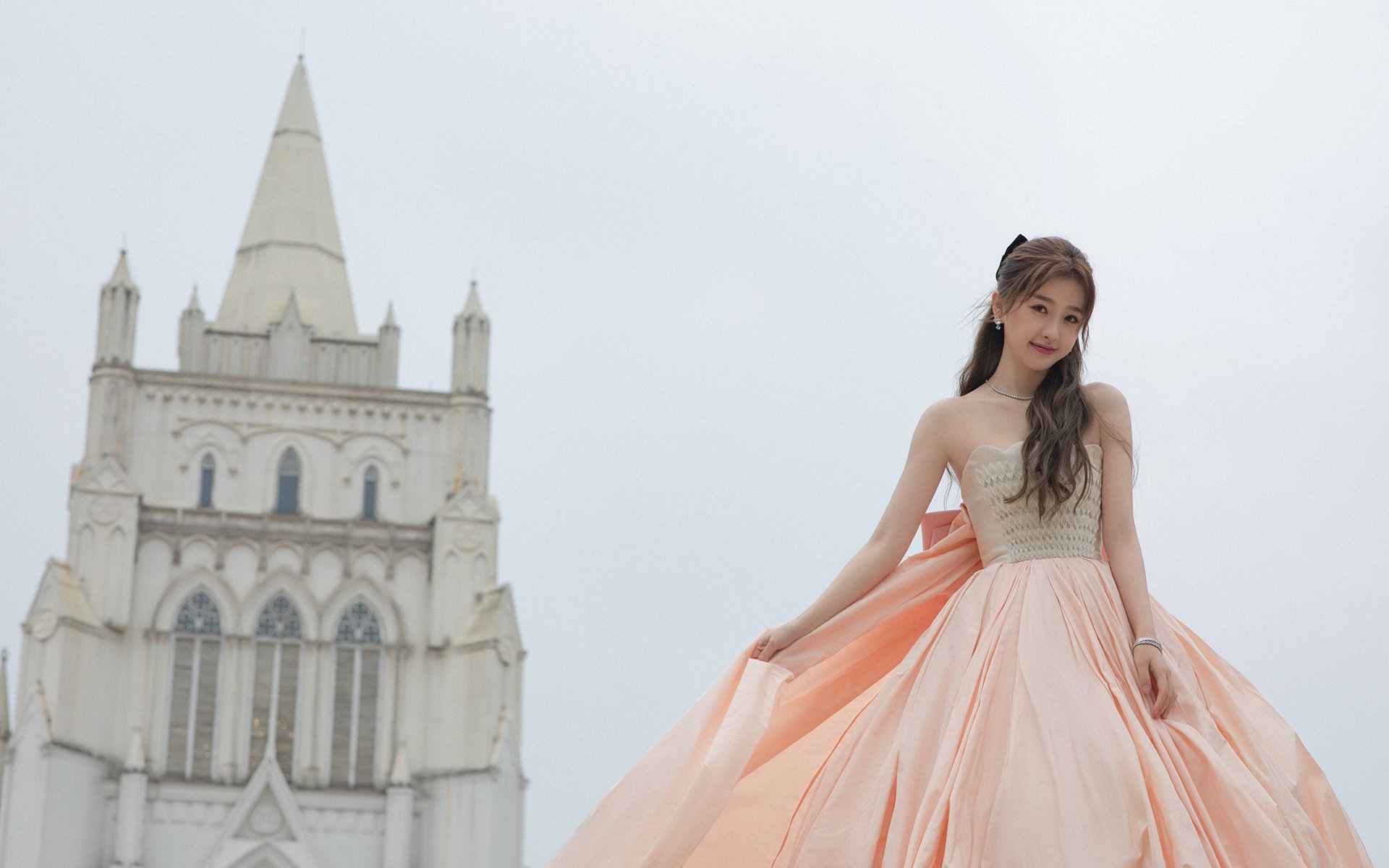 开云网页版登录入口-球迷对赛事关注度提升，热情高涨，球迷群体